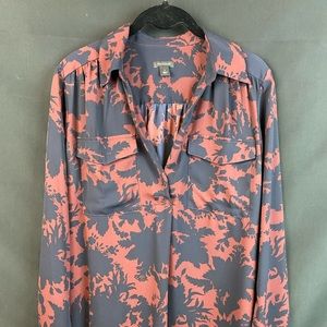 Ann Taylor burgundy and navy blue camp shirt